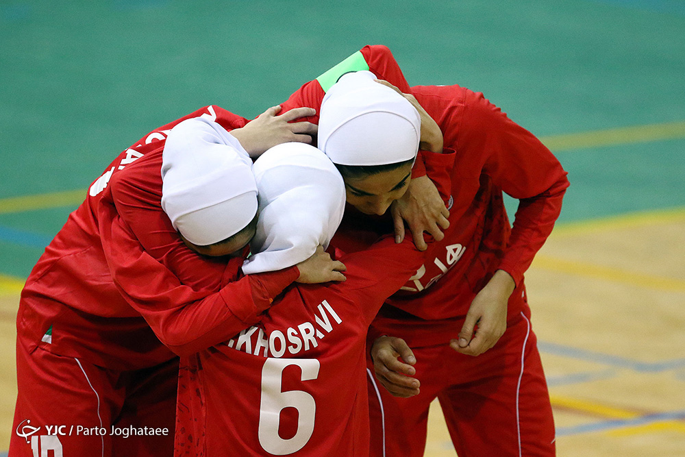 به جا مانده از دیدار ایران و اوکراین / جای خالی هزاران؛ این درد مشترک