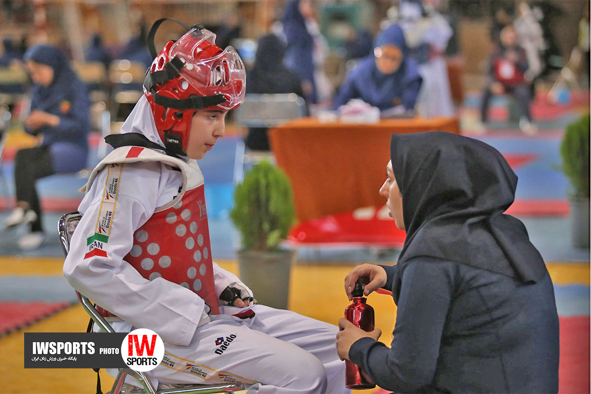 تصاویر مسابقات تکواندوی نونهالان دختر کشور در قم