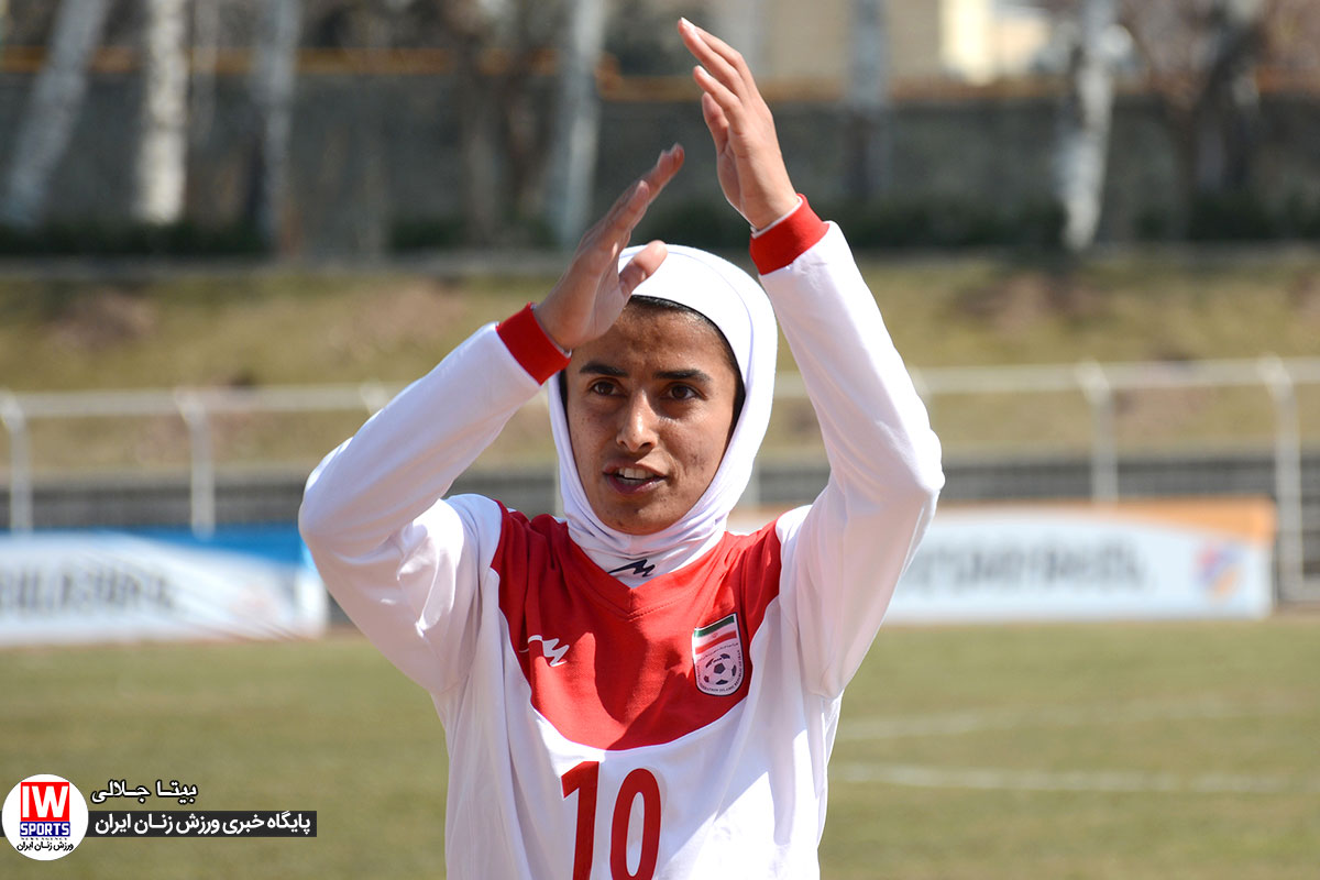 سارا قمی: نمی دانستیم سمیرا فقط یک دستکش دروازه بانی دارد! |ملوان امسال حامی نداشت