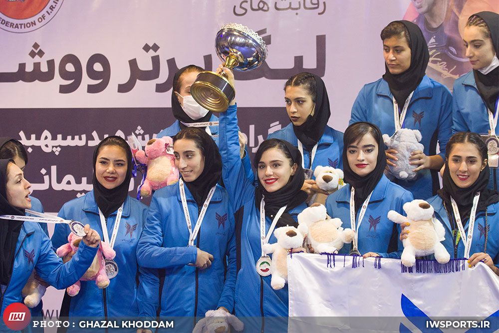 کیانی : حضورم در دانشگاه آزاد یک تصمیم شخصی بود