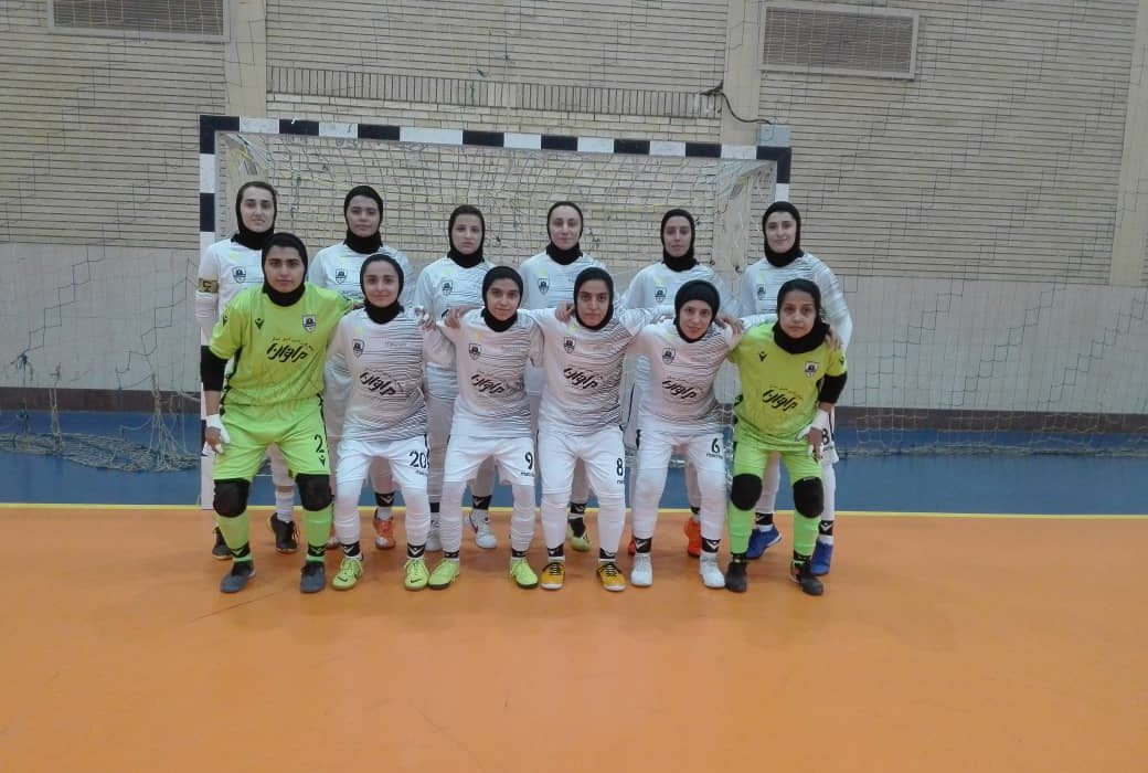 پارس آرای شیراز ۵ هیئت اصفهان ۵ | توقف ناامید کننده در خانه