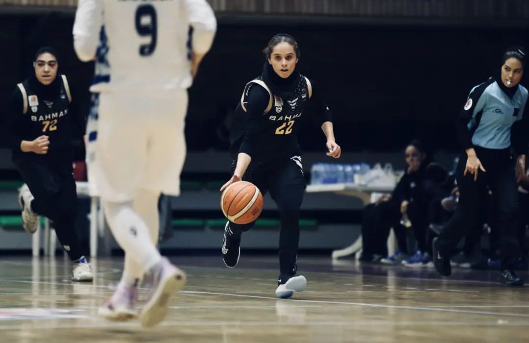 ادامه صدرنشینی گروه بهمن با پیروزی آسان برابر پاز