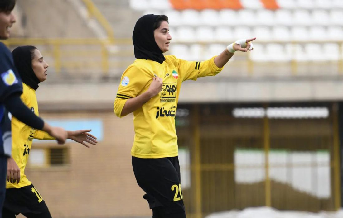 پارگی رباط صلیبی زانوی هاجر دباغی