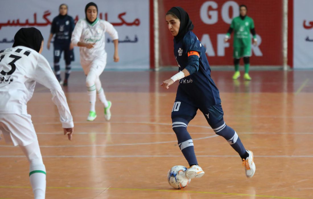 پایان لیگ با قهرمانی پیکان، برتری نصر و تساوی مس