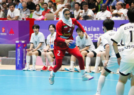 پیروزی دختران نوجوانان هندبال برابر هند