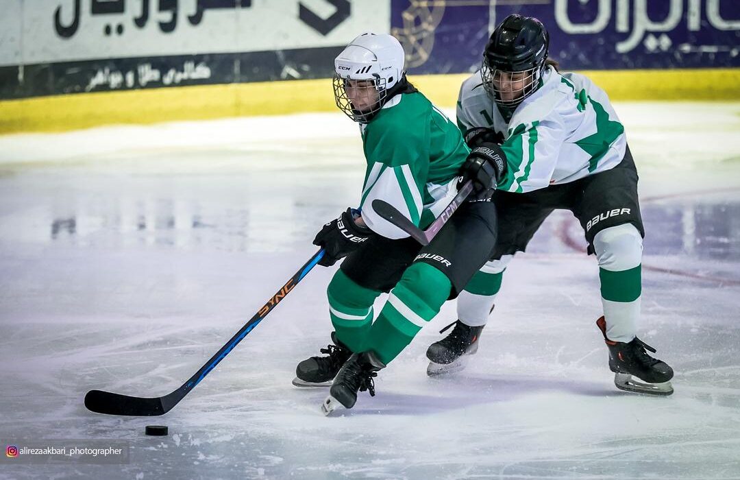 پیروزی سپندار بر سیمرغ با بریس سارینا خسروی