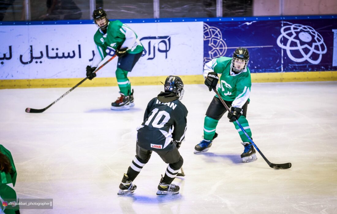 پیروزی نفس‌گیر دختران هما بر تندر