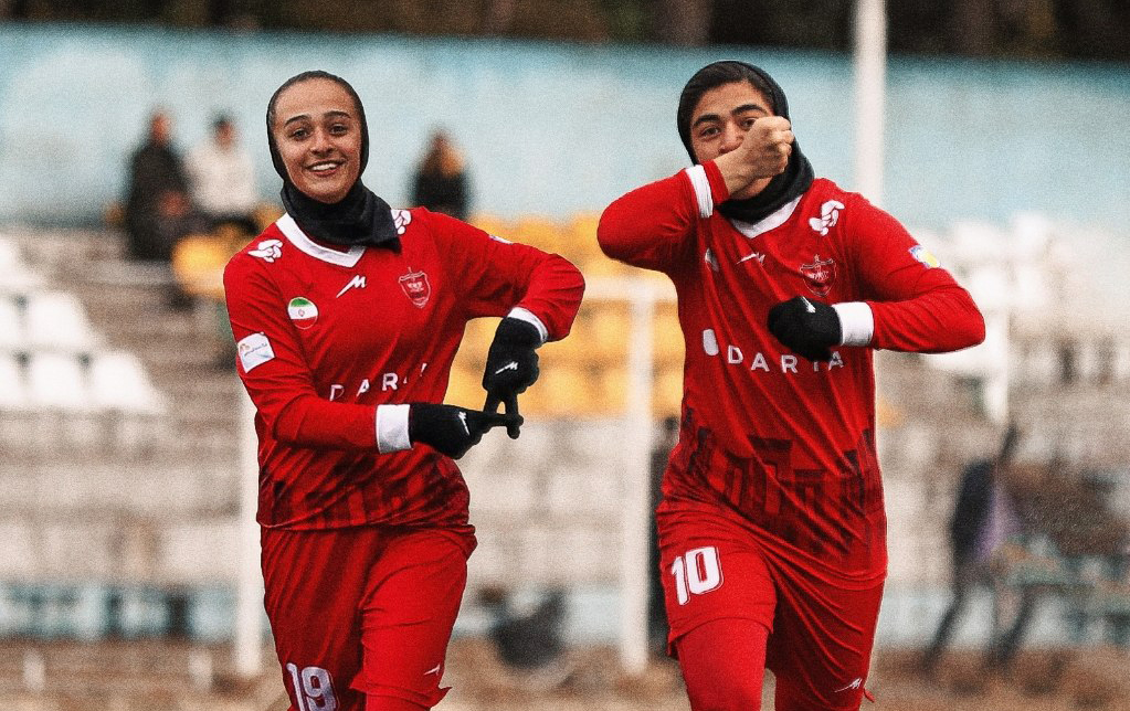 پیروزی گل‌گهر، سپاهان و پرسپولیس | ایستا متوقف شد